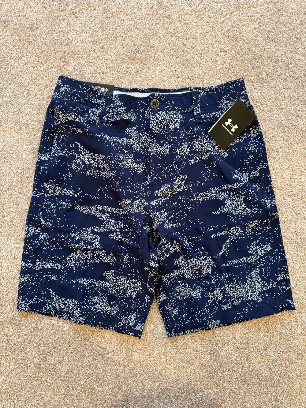 Men’s Size 30 Under Armour Printed Golf Shorts Blue 1377303-415